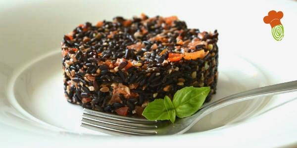 Black rice with cherry tomato pesto