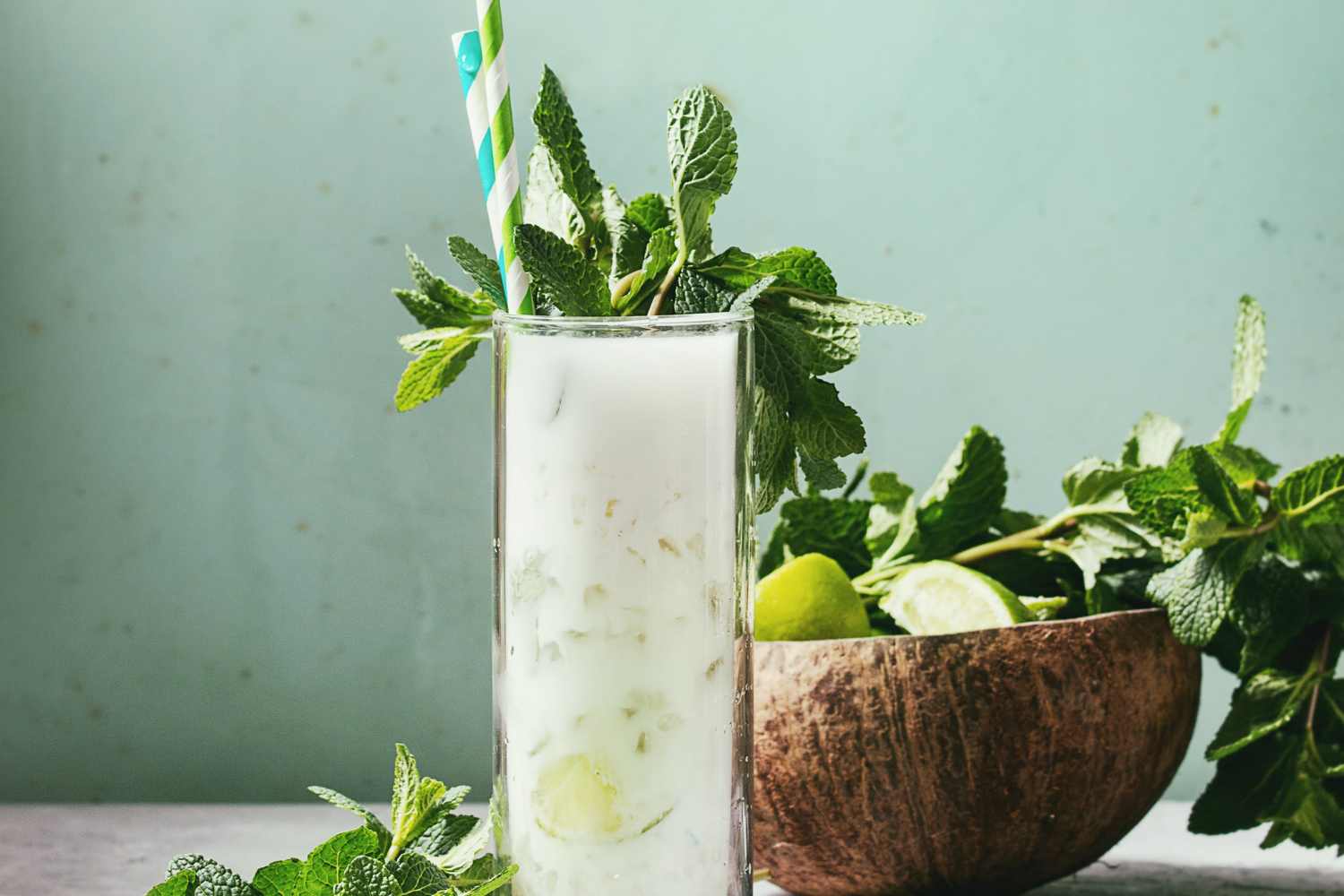 cocktail coconut water and lime