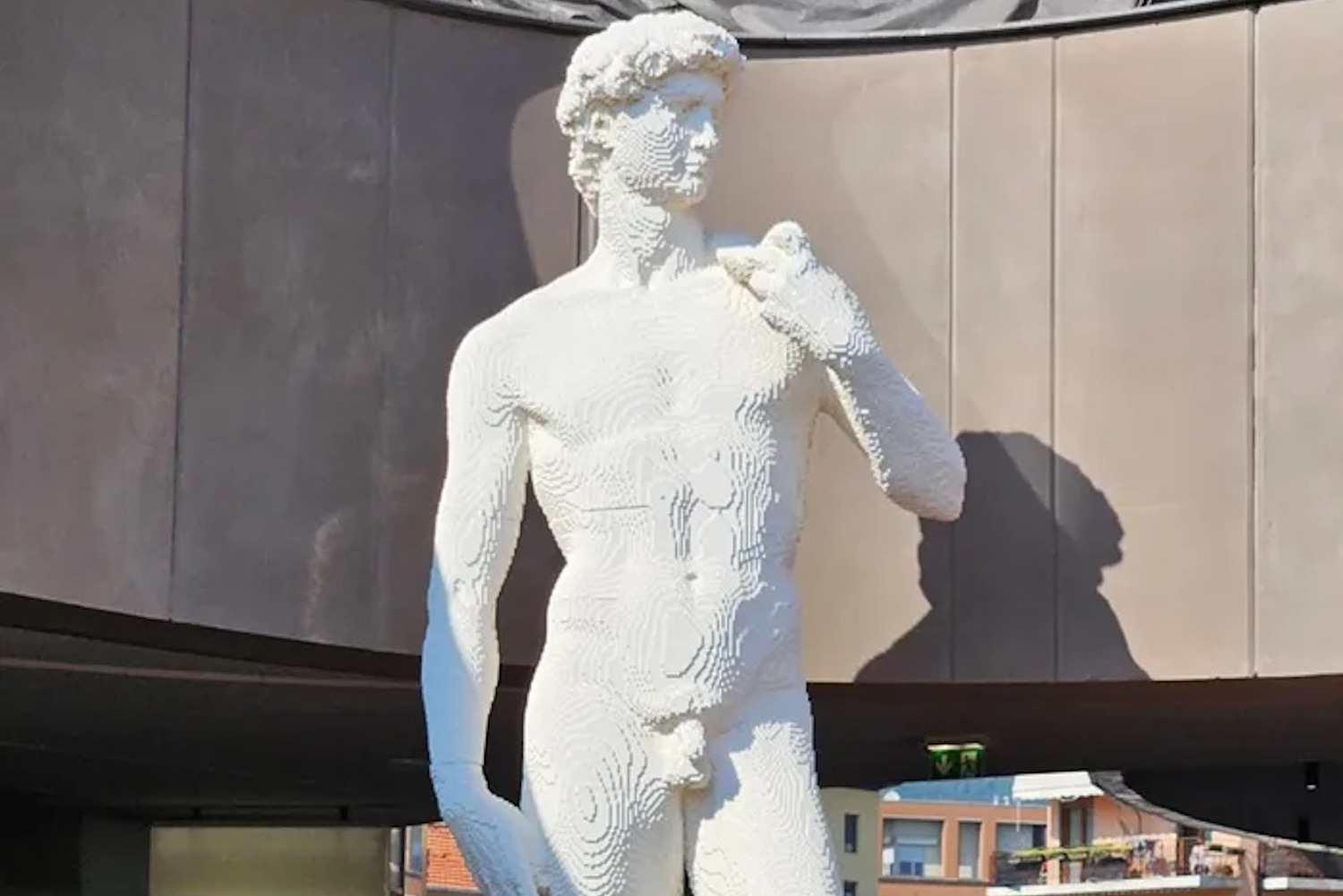 How wonderful! An artist has created a copy of Michelangelo's David with over 635,000 LEGO bricks