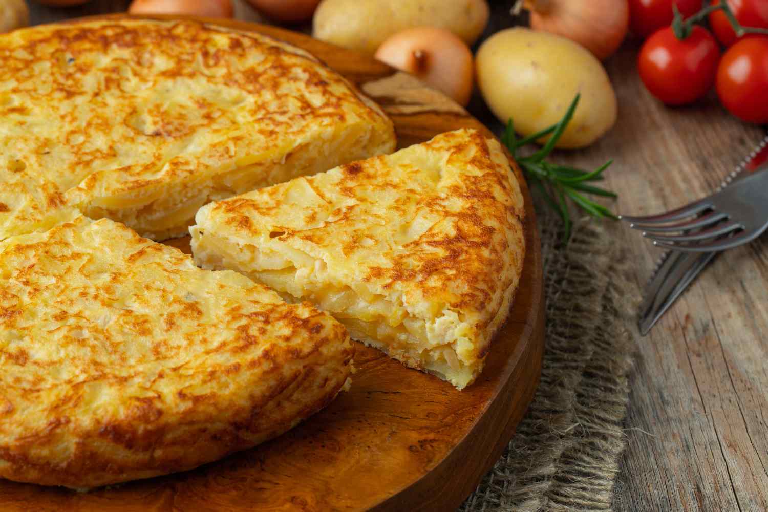 Baked omelette with potatoes, leeks