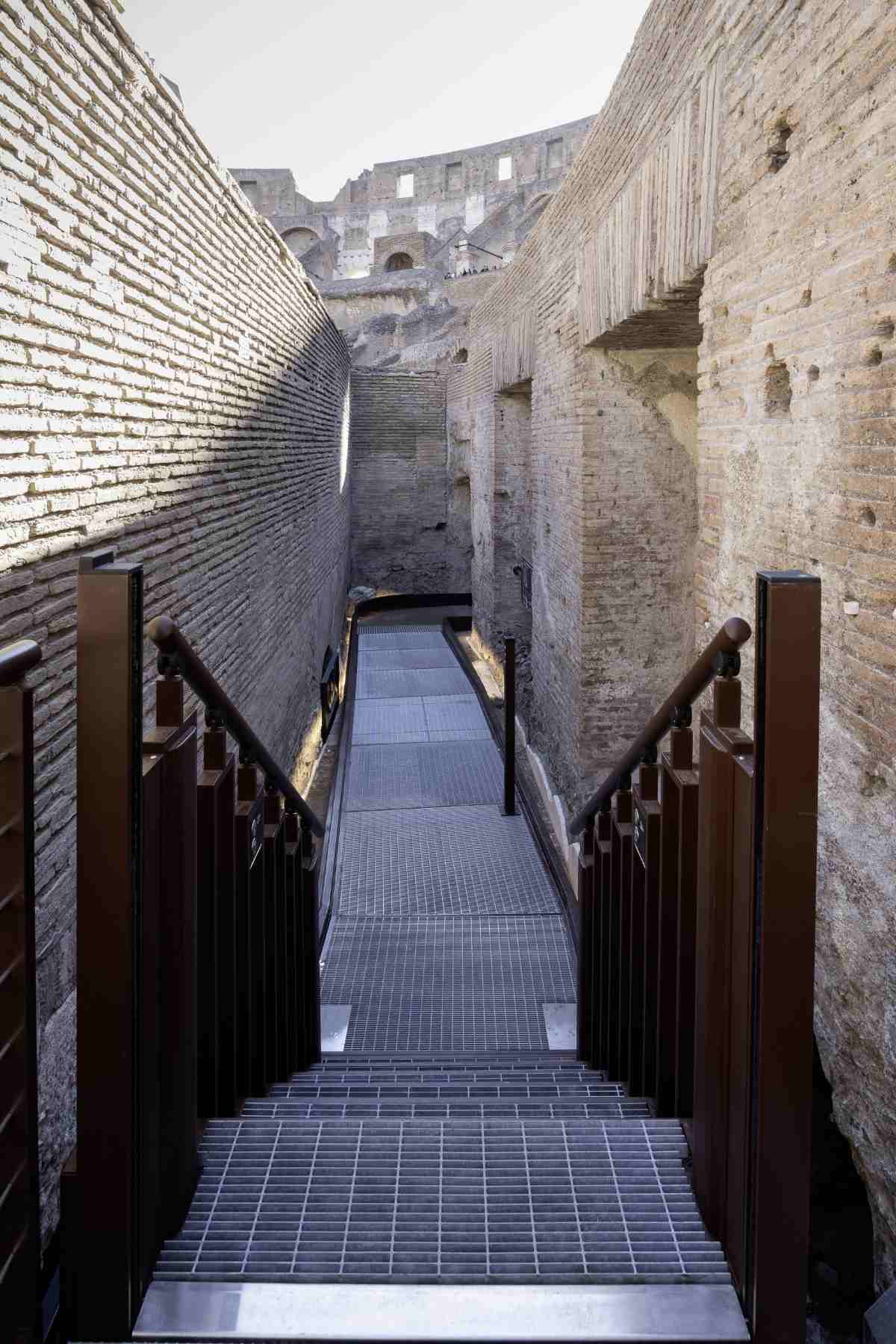 Passage of Commodus 3