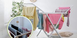 Laundry hanging at home with the windows closed: how much humidity does it really release? Studying in English homes