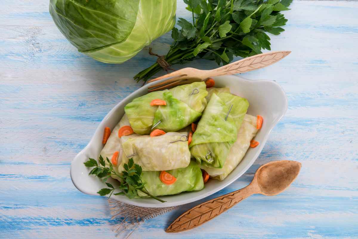 cabbage and quinoa rolls