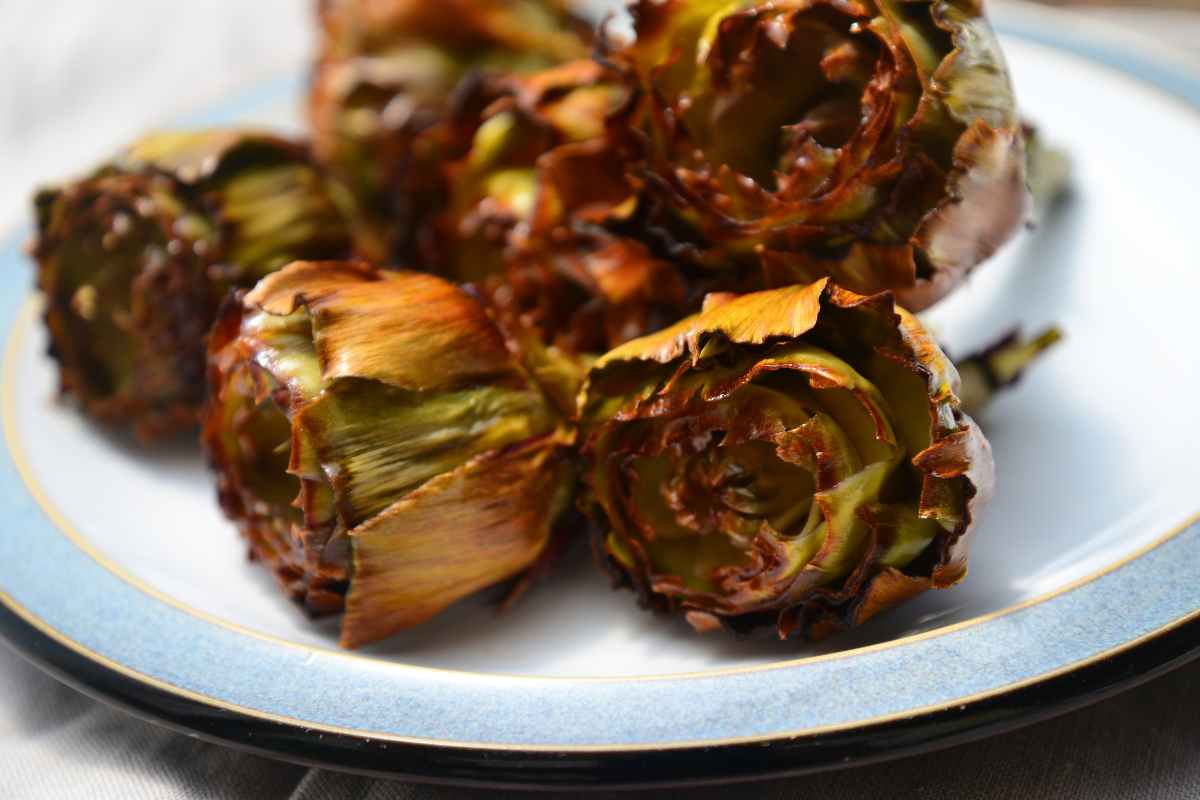 Giudia style artichokes