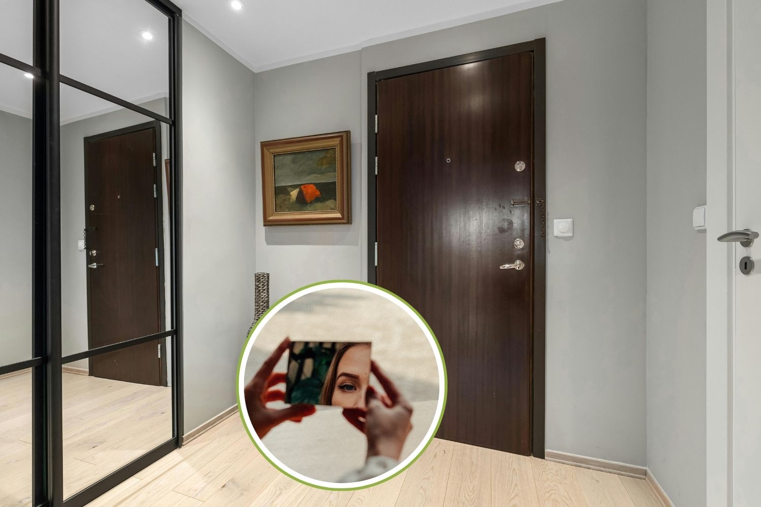 Why do the most experienced travelers always put a mirror in front of the room door?