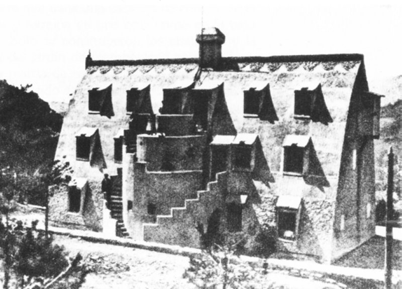 historic gaudi chalet