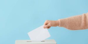 If the NO won the referendum on justice by a landslide, it is thanks to the young people (but thousands of non-residents were unable to vote)