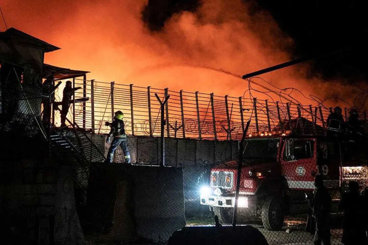 Kabul under the bombs: raid on a hospital and 400 deaths, Afghanistan falls back into war with Pakistan