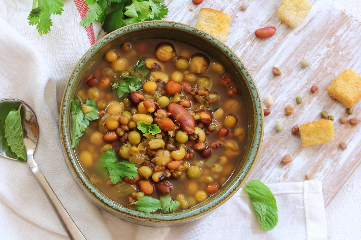 broad bean and legume soup