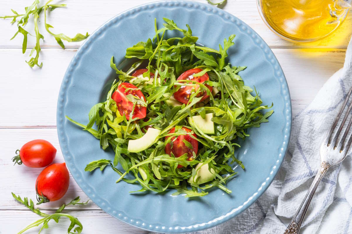 Arugula avocado and tomato salad