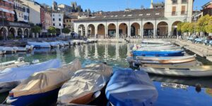 Not just Sirmione, I’ll take you with me to the Lombardy shore of Lake Garda, to discover the wonderful Limoni Riviera