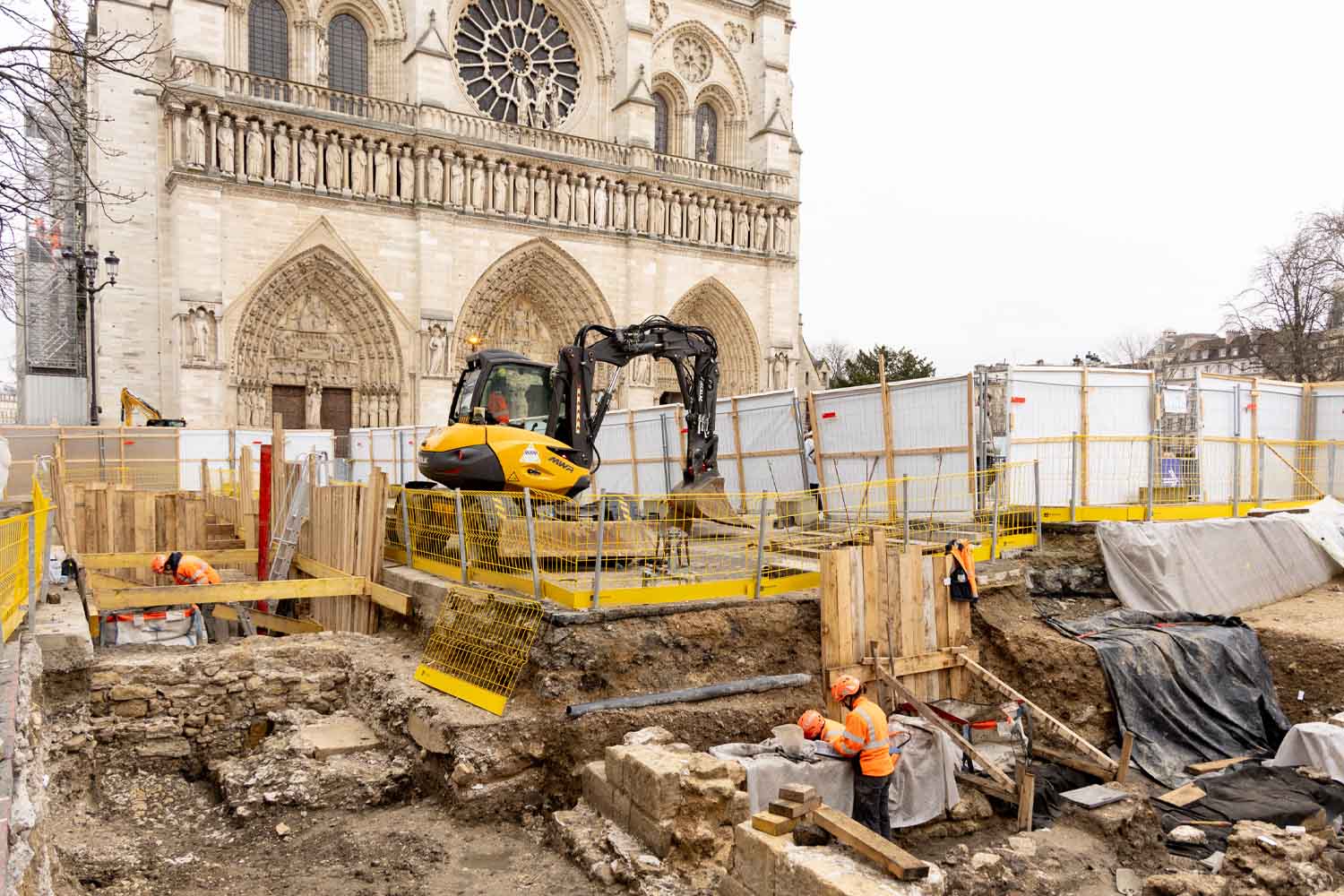 Notre Dame scavi