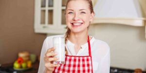 I drank kefir every day for a week and here’s what I noticed: a dietitian’s experiment