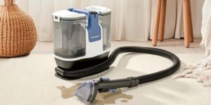 Is washing sofas, rugs and carpets a nightmare? At Lidl the “Bissel-type” upholstery cleaner is on sale at a negligible price