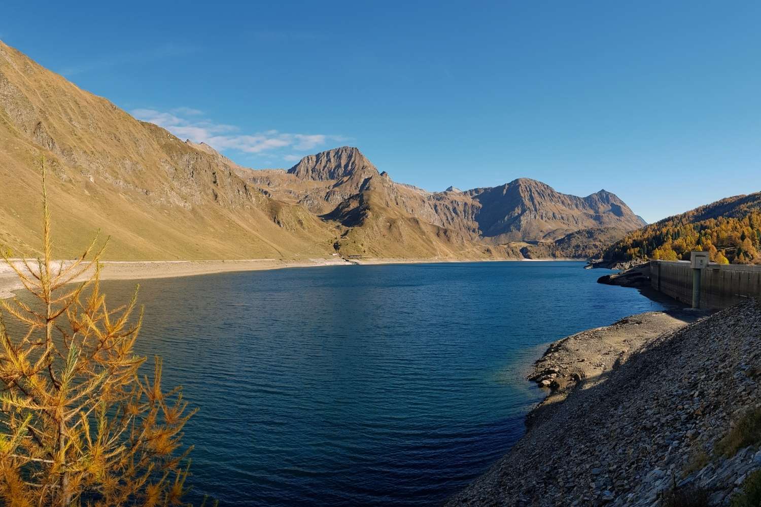 Ritom Lake
