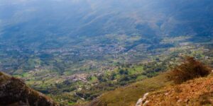 Pietraroja, the cool village, among woods and dinosaurs, to escape the heat of Naples