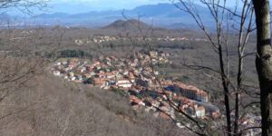 Roccamonfina, the anti-heat village in Campania born from fire