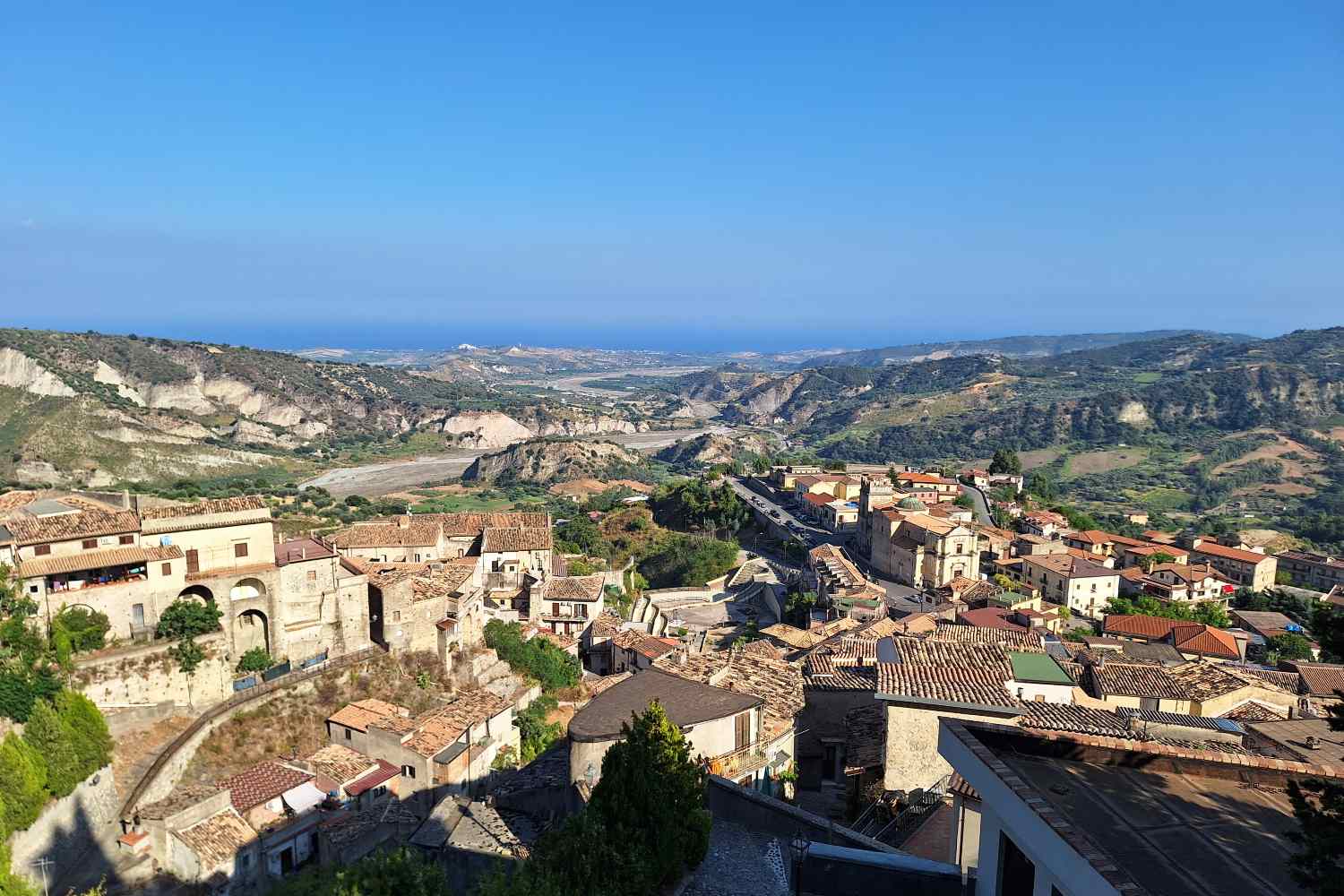 Our trip to Stilo, the most beautiful Byzantine village in Calabria overlooking the sea (which inspired the City of the Sun)