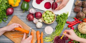 Are vegetarians and vegans more at risk of eating disorders? What a new study on over 25 thousand people discovered
