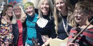 NaNaZ: the punk group of women over 50 who screams against pensions, menopause and waste collection (and kicks ass)