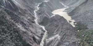 Nepal, the collapse of the glacier shakes the seismographs like an earthquake: the birth of new lakes threatens other devastating floods