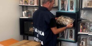 Over 1,500 fake Disney and Sanrio toys seized: 935 thousand irregular items discovered in Prato