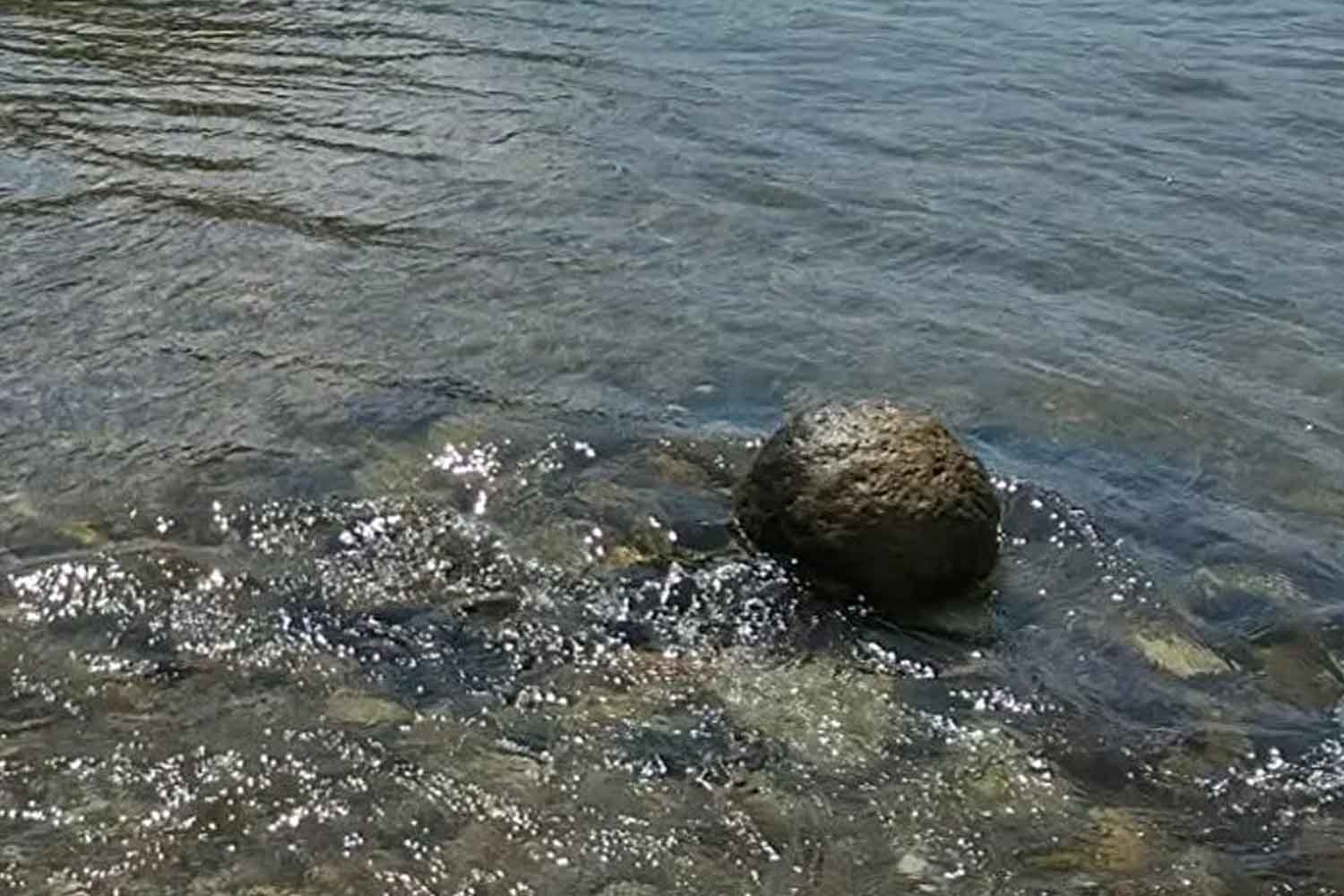 sfera di pietra