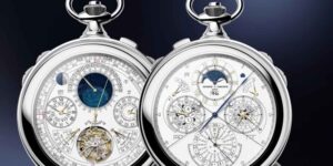 This is the most complicated watch in the world, it weighs almost a kilo and has 31 hands