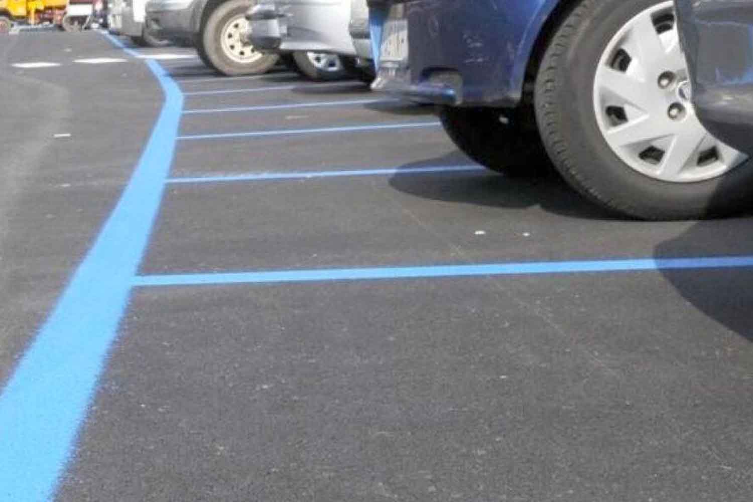 strisce blu
