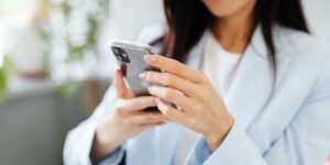Digital Minimalism: How to Simplify and Protect Your Online Life