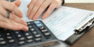 How to download the updated ISEE to request bonuses and benefits in September