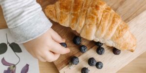 Less sugar in pregnancy and early childhood is associated with unexpected mental health benefits decades later