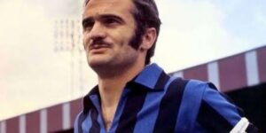 Outrage from the ultras during the minute’s silence for Mazzola: fine of 10 thousand euros for Juventus (and the curve remains open)