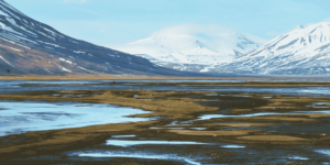This is how Arctic glaciers release ancient methane trapped in rocks: study reveals concentrations up to 425 times higher than Svalbard