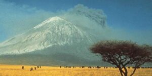 This is the only volcano in the world that erupts black lava that turns into a snow-white patina