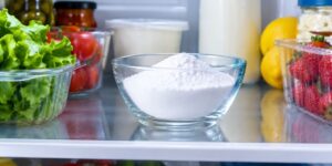 Why you should put a bowl of baking soda in the refrigerator