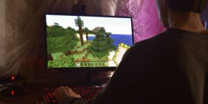 At just 12 years old, Davide builds a 500,000 block metropolis on Minecraft (and is now aiming for the Guinness World Records)