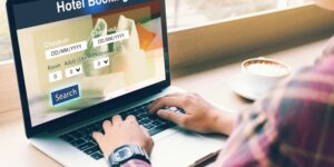Booking under EU investigation for scams and false advertisements: what the platform risks and what to watch out for
