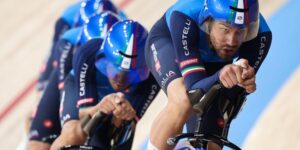 Double medal for the Azzurri in just 2 hours at the Track Cycling World Championships: silver for men and women in the team pursuit