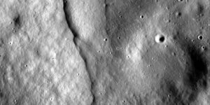 The Moon is shrinking: it has lost 45 meters of radius and there are over 10,000 young faults in the crust