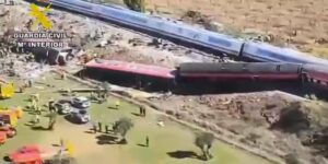 The images from above of the train disaster in Spain, there were also 5 Italians on board: what caused the accident?