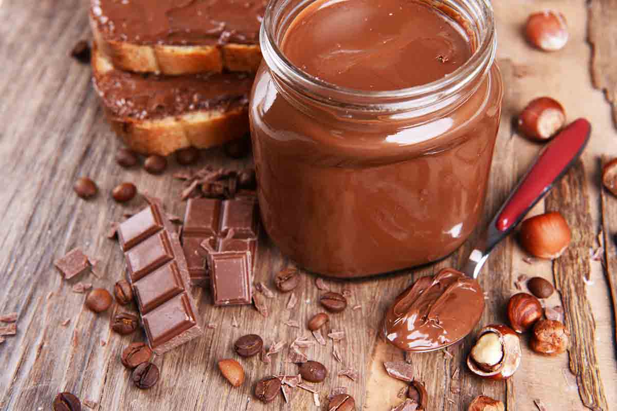crema spalmabile nocciola cioccolato