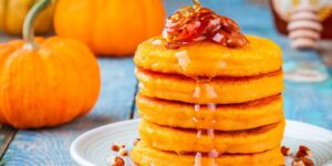 Vegan pumpkin pancakes: I prepare them like this to make them soft (and perfect for autumn breakfasts)